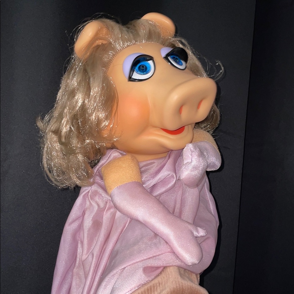 1977 ©️ 1978 authentic vintage Miss Piggy hand puppet (#855) Fisher-Price - Picture 3 of 17